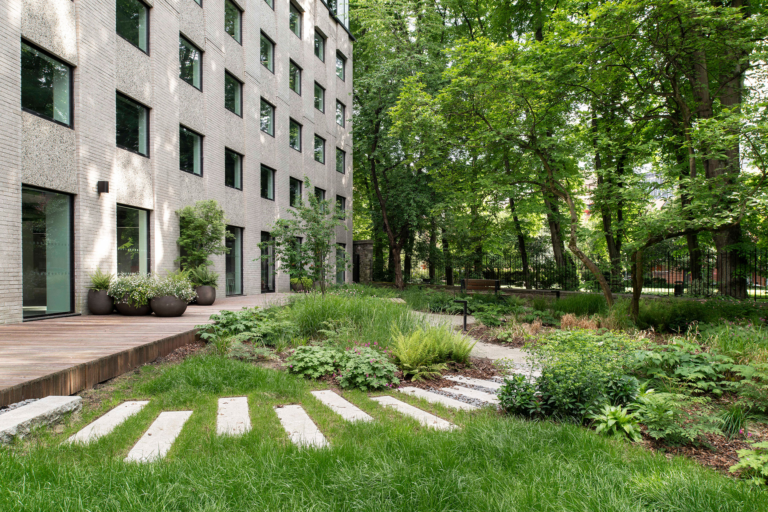 CEG_Crescent_Garden-2